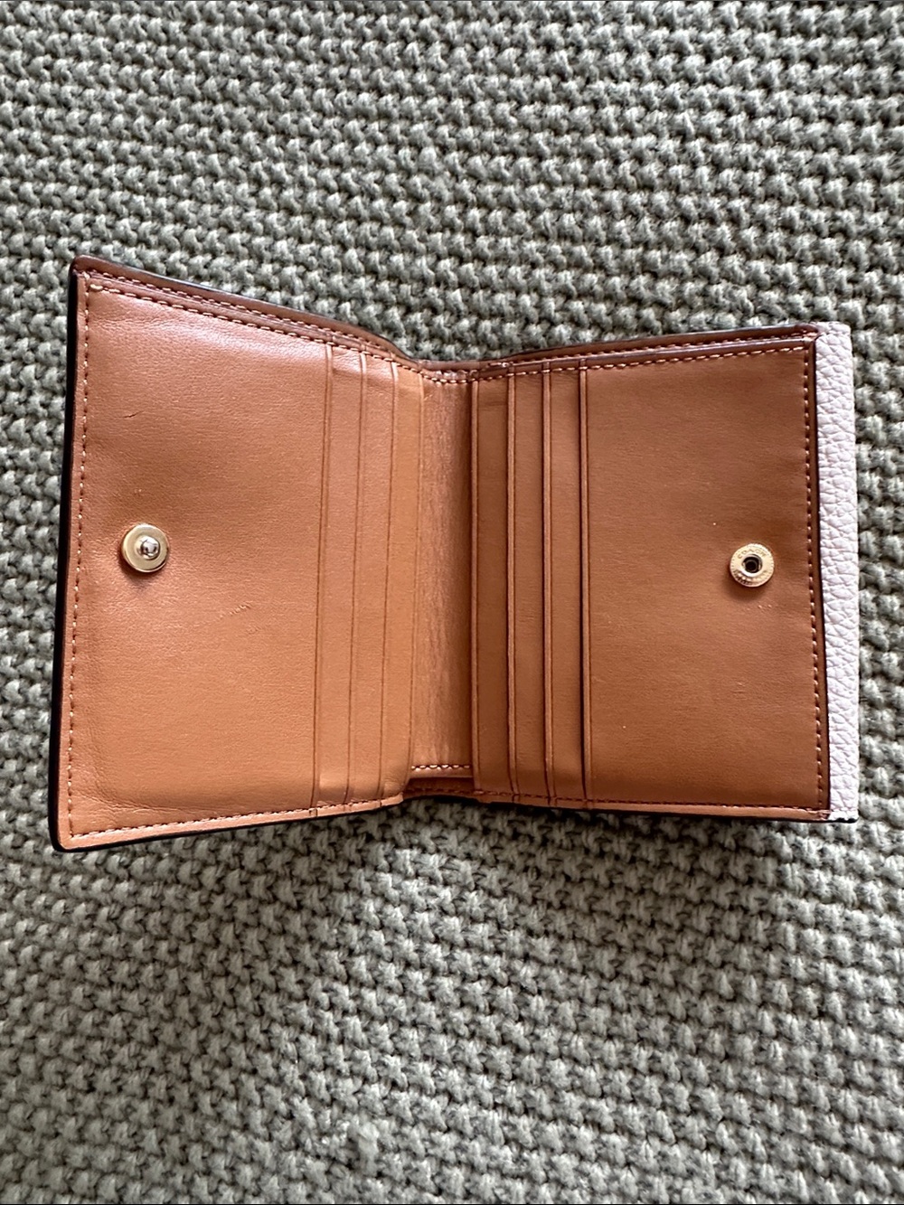 Coach Pebbled Leather Small Wallet in Cream with Gold Hardware - Picture 3 of 4